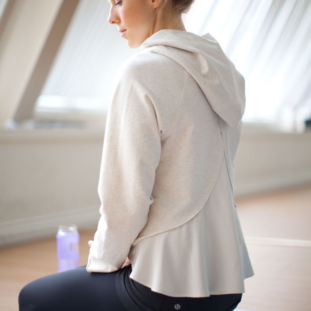 Lululemon Pull Me Over Hoodie